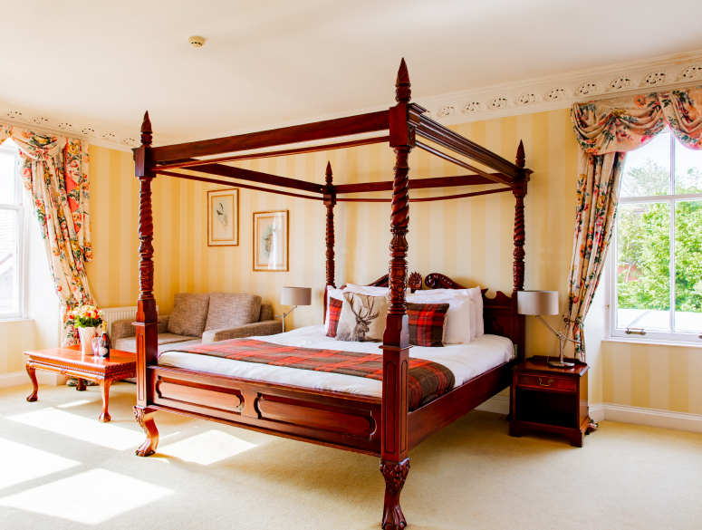 Four poster bed at the Boat Hotel